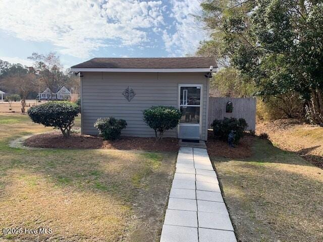 view of front of home with a front lawn