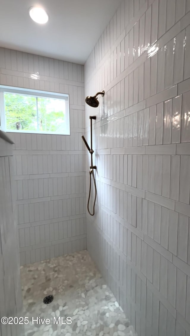 1643 Deerfield Dr SW, Ocean Isle Beach, NC 28469 - full bath with a tile shower