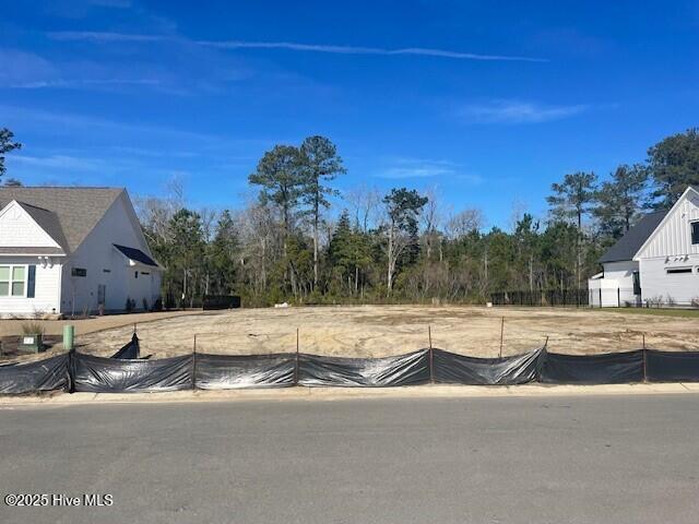 Listing photo 3 for 4299 Cobleskill Dr Unit 303, Leland NC 28451