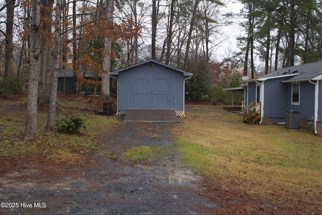 view of outdoor structure with cooling unit