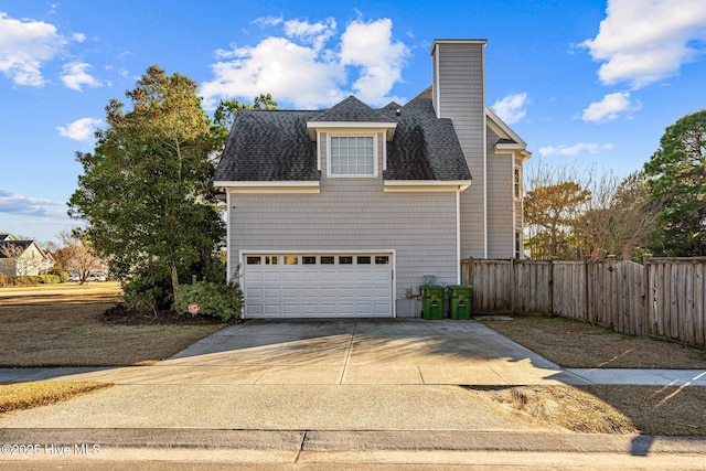 view of front facade featuring a garage