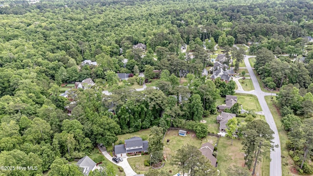 bird's eye view with a view of trees