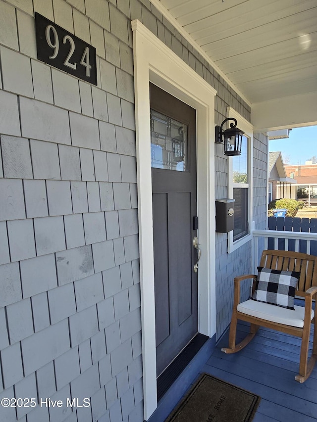 924 S 11th St, Wilmington, NC 28401 - doorway to property with a porch
