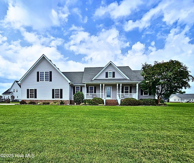 view of front facade featuring a porch and a front lawn