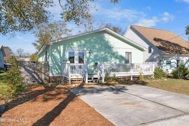 view of front facade with a deck