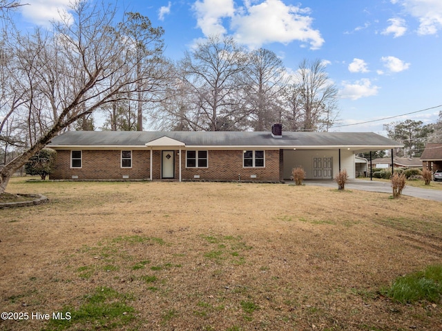 single story home with a carport, a front lawn, crawl space, and concrete driveway