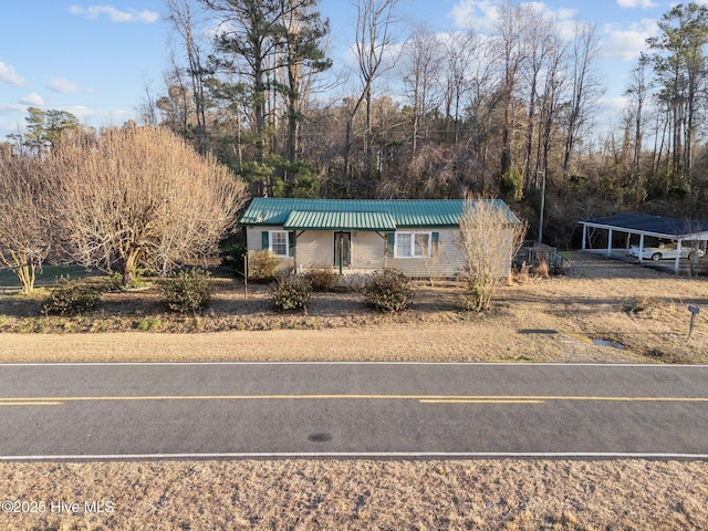 318 Locks No 1 Rd, Riegelwood, NC 28456 - ranch-style home featuring a carport