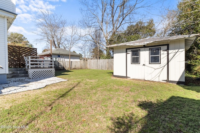 view of yard with a shed