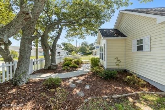 2011 Fisher St, Morehead City, NC 28557 - view of yard