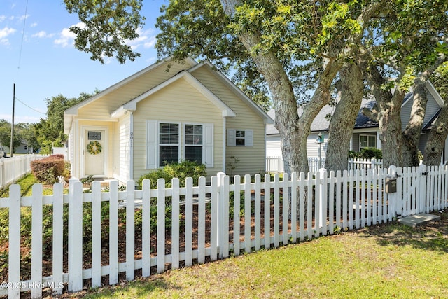 2011 Fisher St, Morehead City, NC 28557 - bungalow with a fenced front yard