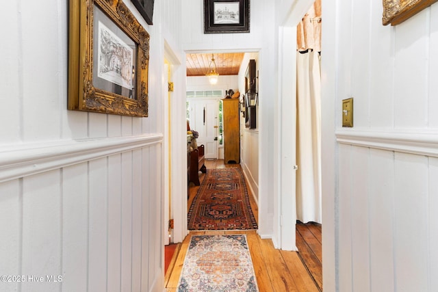 121 Dolphin Ln, Sneads Ferry, NC 28460 - hall with a decorative wall and light wood-style floors