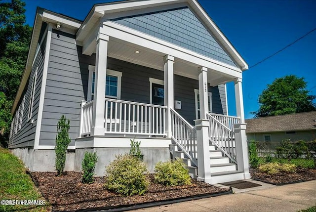 view of front of property with covered porch