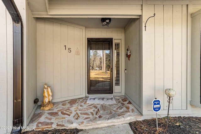 view of property entrance