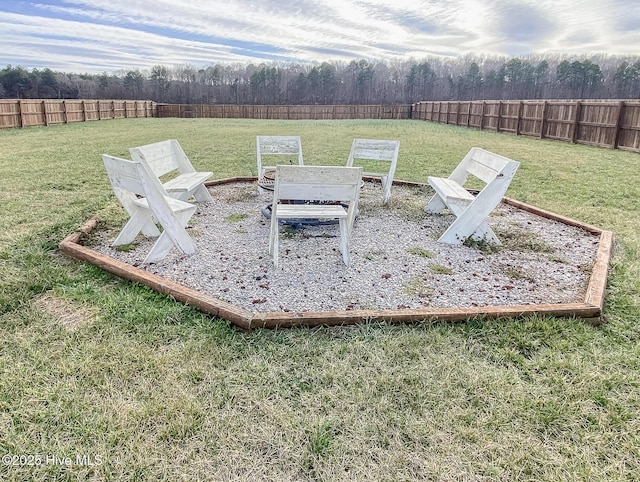 view of yard featuring a fenced backyard