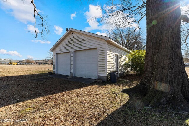 view of detached garage