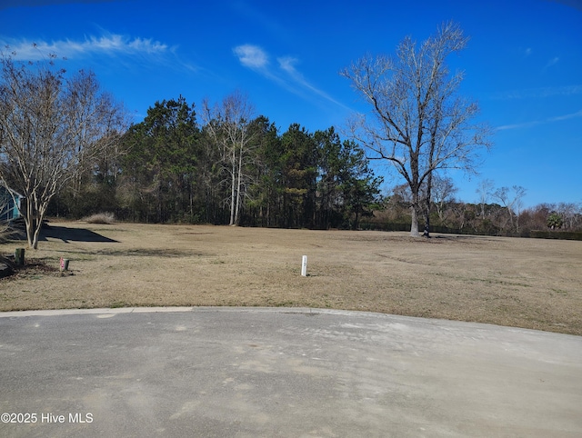 Listing photo 3 for 19 Laguna Ln, Jacksonville NC 28540