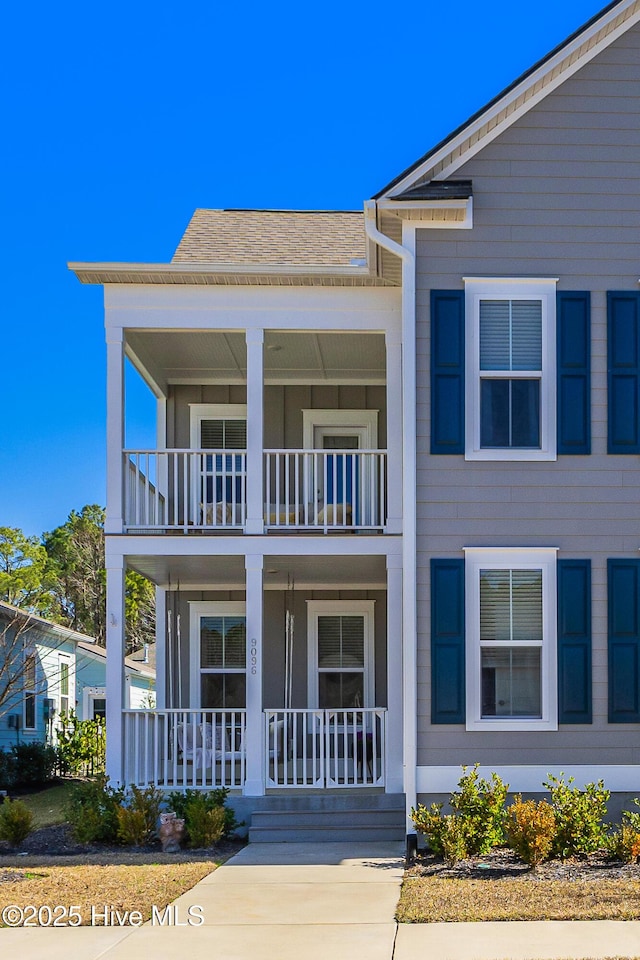 view of front of house featuring a porch