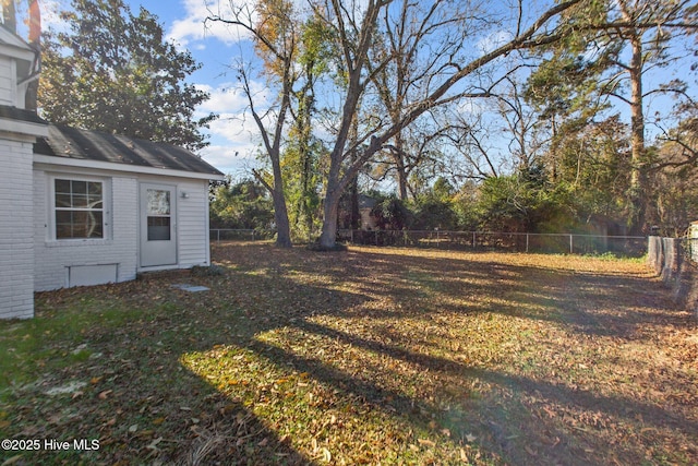 1206 N Bonner St, Washington, NC 27889 - view of yard featuring a fenced backyard