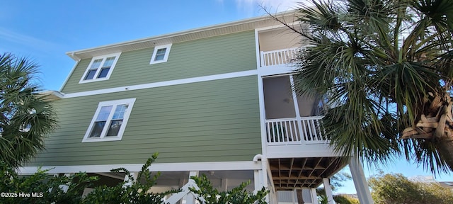 view of side of property