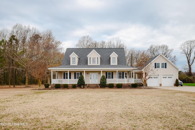 cape cod-style house featuring driveway, a shingled roof, a porch, and a front yard