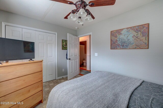 bedroom featuring a ceiling fan, baseboards, visible vents, and a closet