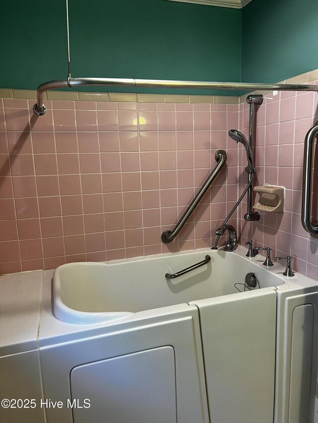 323 Hoover Rd, White Oak, NC 28399 - view of washroom