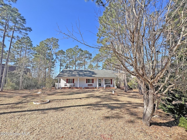 view of front of property