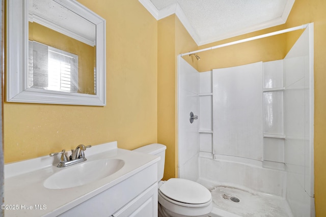 full bath with a textured ceiling, toilet, vanity, a shower, and ornamental molding