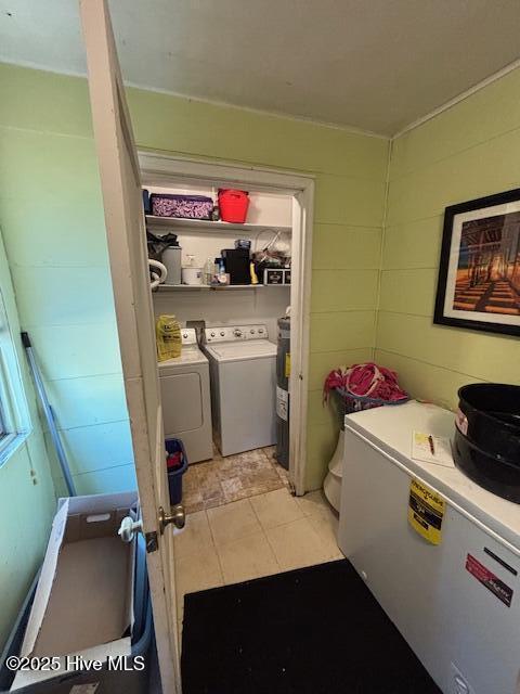 laundry room featuring washing machine and dryer