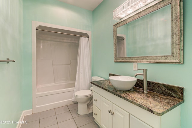 bathroom with toilet, shower / bath combo with shower curtain, vanity, baseboards, and tile patterned floors