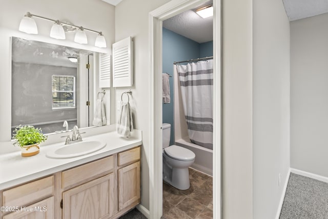 full bath with baseboards, toilet, shower / bath combo with shower curtain, a textured ceiling, and vanity