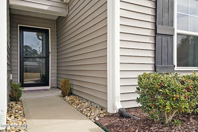 view of property entrance