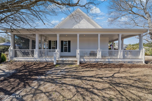 view of front facade featuring a porch