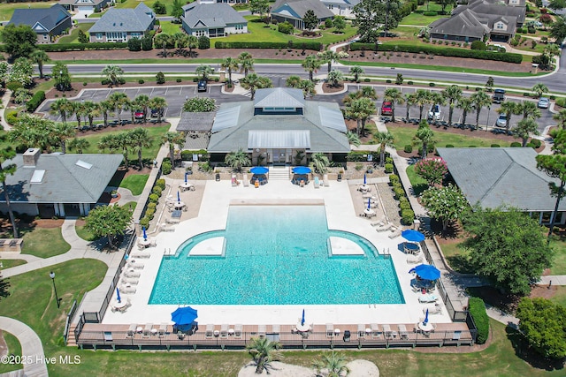 bird's eye view with a residential view