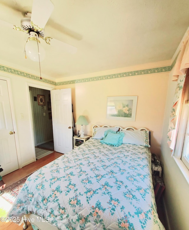 bedroom with a ceiling fan