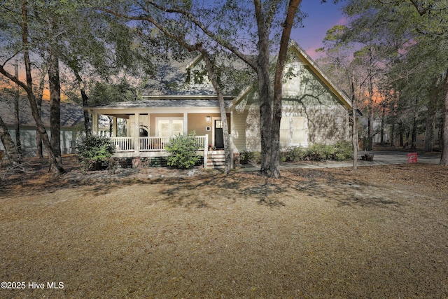 view of front of home featuring covered porch