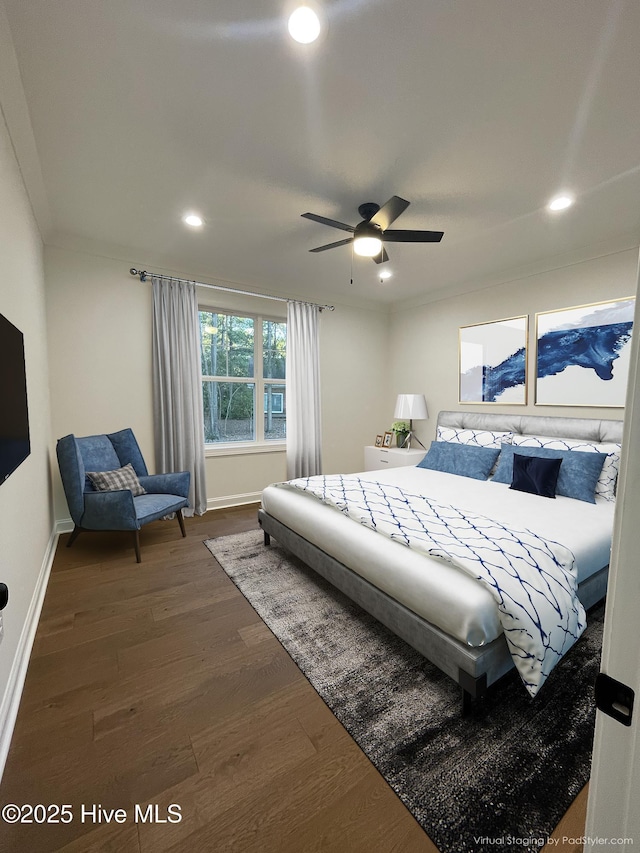 bedroom with a ceiling fan, recessed lighting, dark wood-style flooring, and baseboards