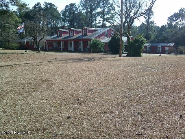 view of front of home featuring covered porch