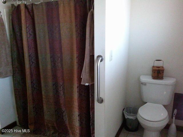 bathroom featuring toilet