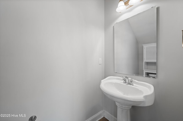 bathroom featuring baseboards