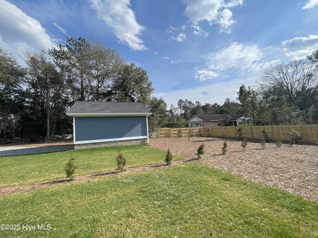 view of yard featuring fence