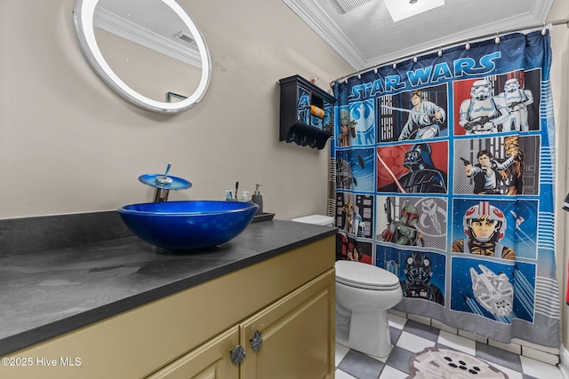 full bath featuring toilet, ornamental molding, vanity, a textured ceiling, and a shower with curtain