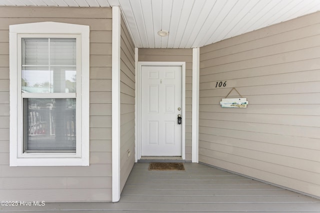 view of entrance to property