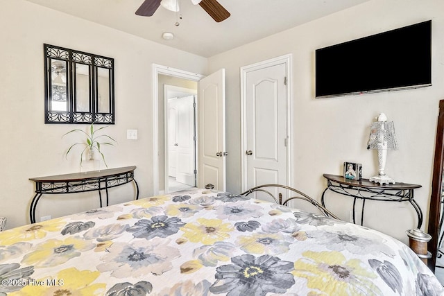 bedroom featuring ceiling fan