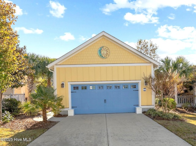 6430 Craller Way, Ocean Isle Beach, NC 28469 - view of garage