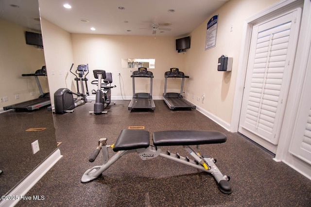 exercise room with ceiling fan, baseboards, and recessed lighting