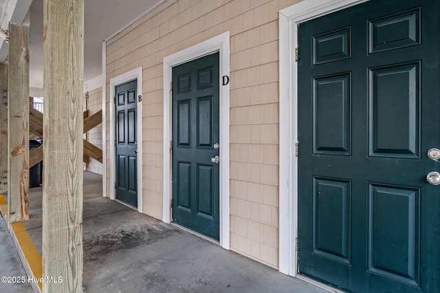 entrance to property with a porch