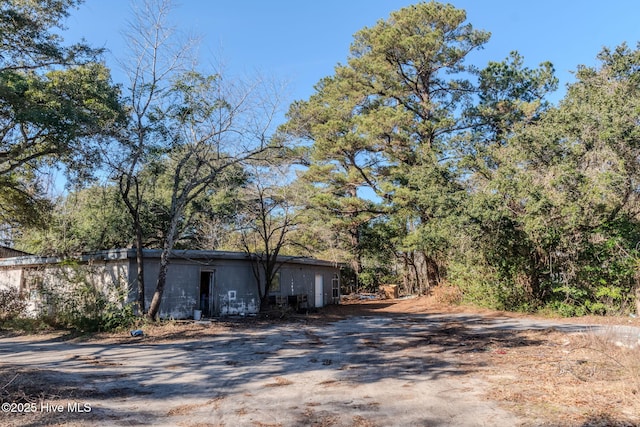 exterior space featuring driveway