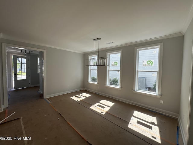 3805 Mason Port Dr Unit 95, Wilmington, NC 28409 - unfurnished dining area featuring ornamental molding and baseboards