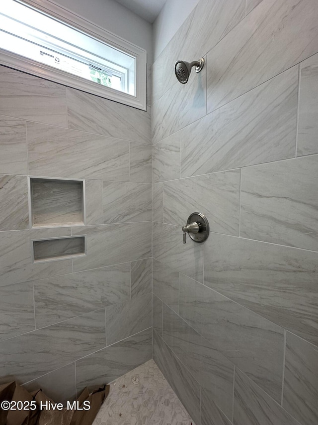 3805 Mason Port Dr Unit 95, Wilmington, NC 28409 - bathroom featuring tiled shower